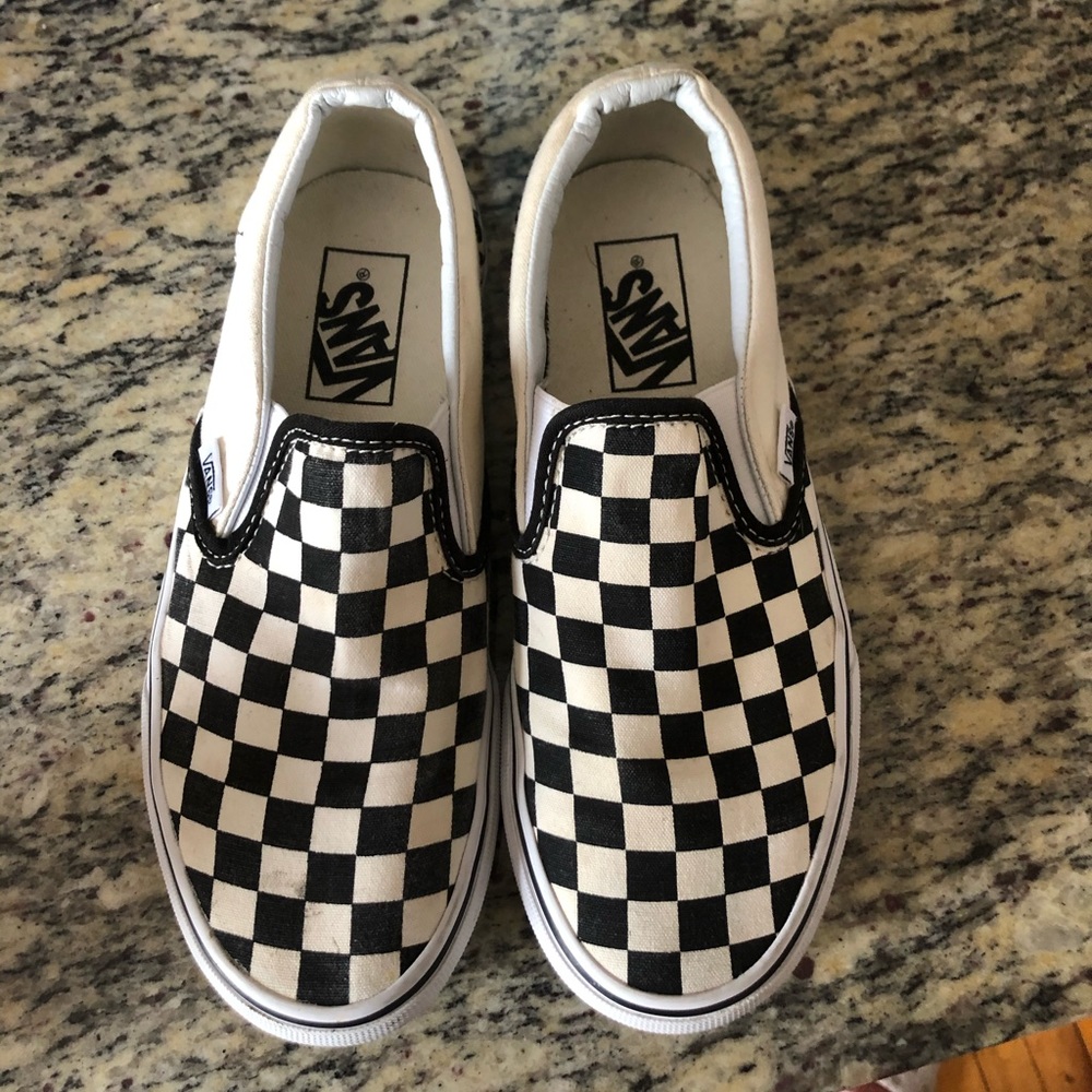 checkerboard slip-on vans 6.5